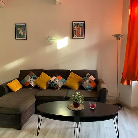 Apartment T2 Au Pied De La Cite